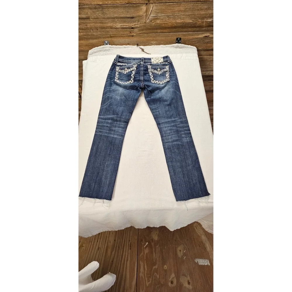 Miss Me Mid Rise Easy Cuffed Straight Leg Jeans Dark Wash Embellished Size 28